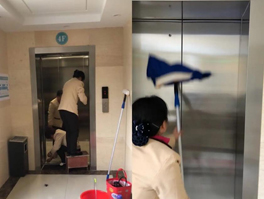 不銹鋼電梯廂怎么保養(yǎng)？